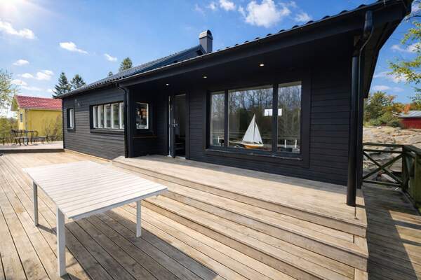 Trollhättan, Västergötland, Sweden, Holiday home 65376, 6 persons